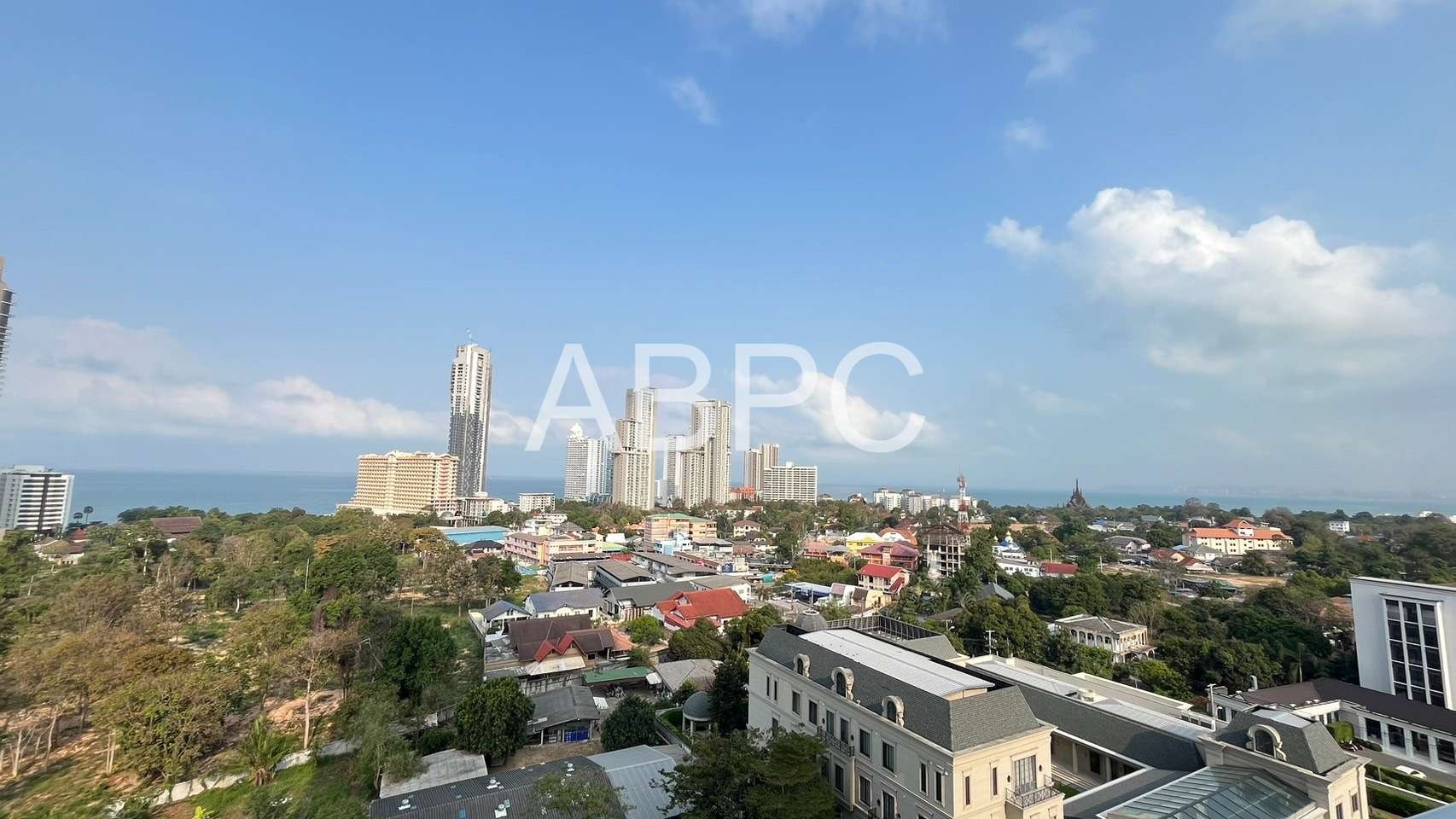 Ocean View 1 Bed 2 Bath Condo in Wongamat photo 6
