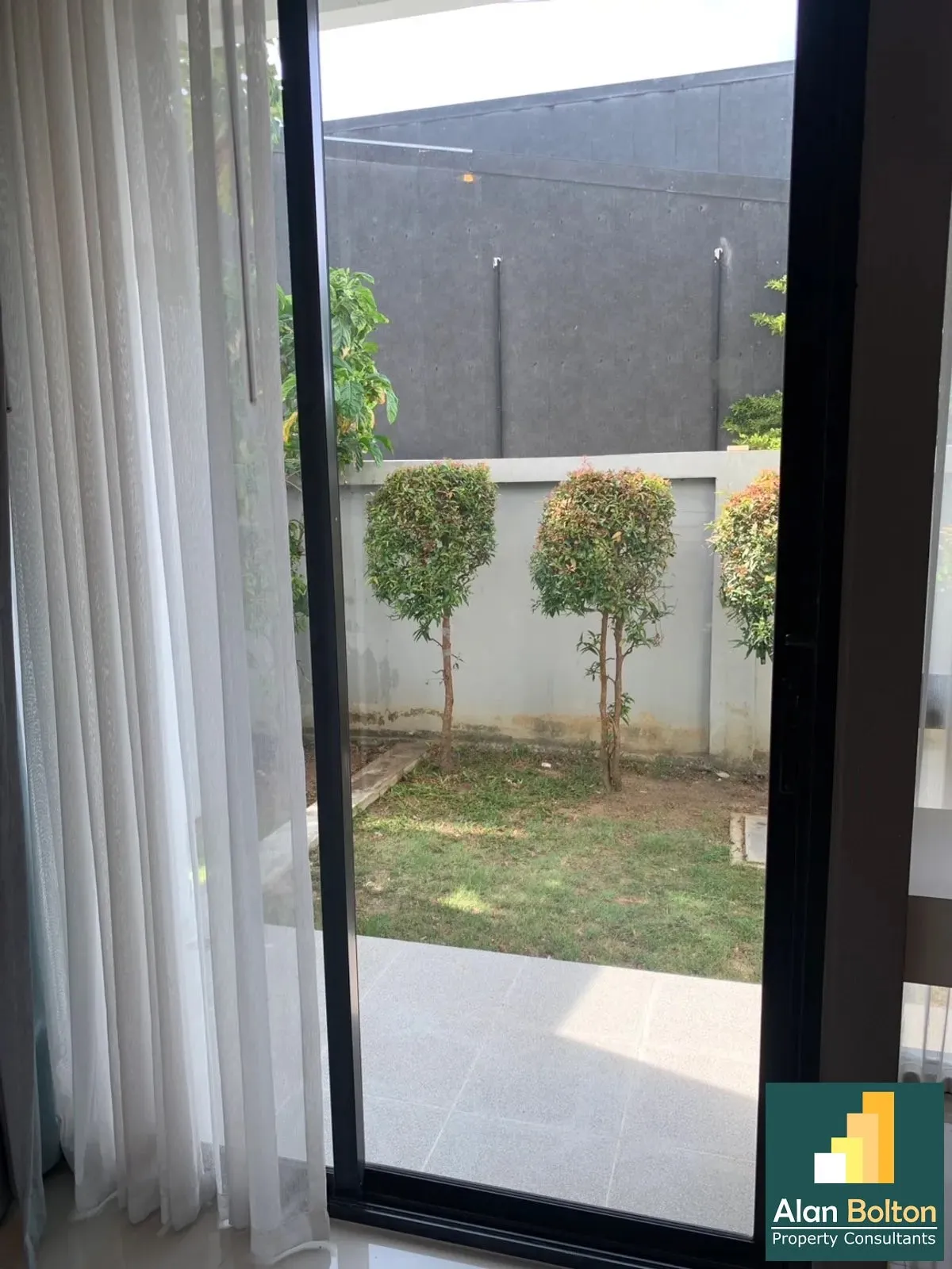 Condo For Sale In Jomtien photo 2