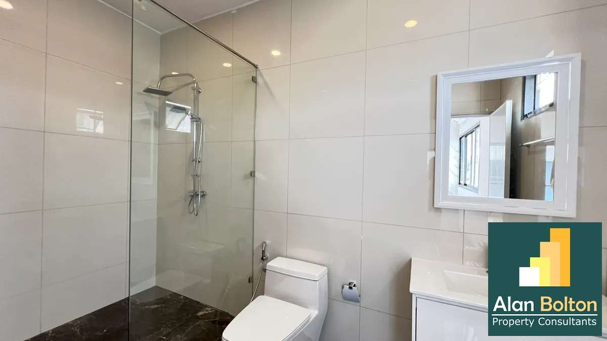 Pool villa 3 Bedrooms 3 Bathrooms in East Pattaya photo 17