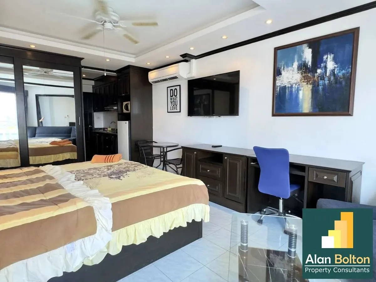 Studio Pool View 1 bathroom in Jomtien Beach Condo for SALE/RENT photo 3
