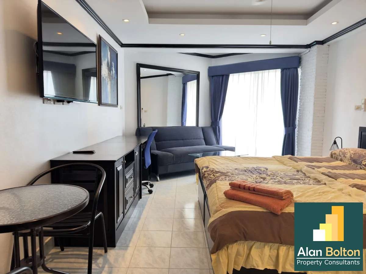 Studio Pool View 1 bathroom in Jomtien Beach Condo for SALE/RENT photo 17