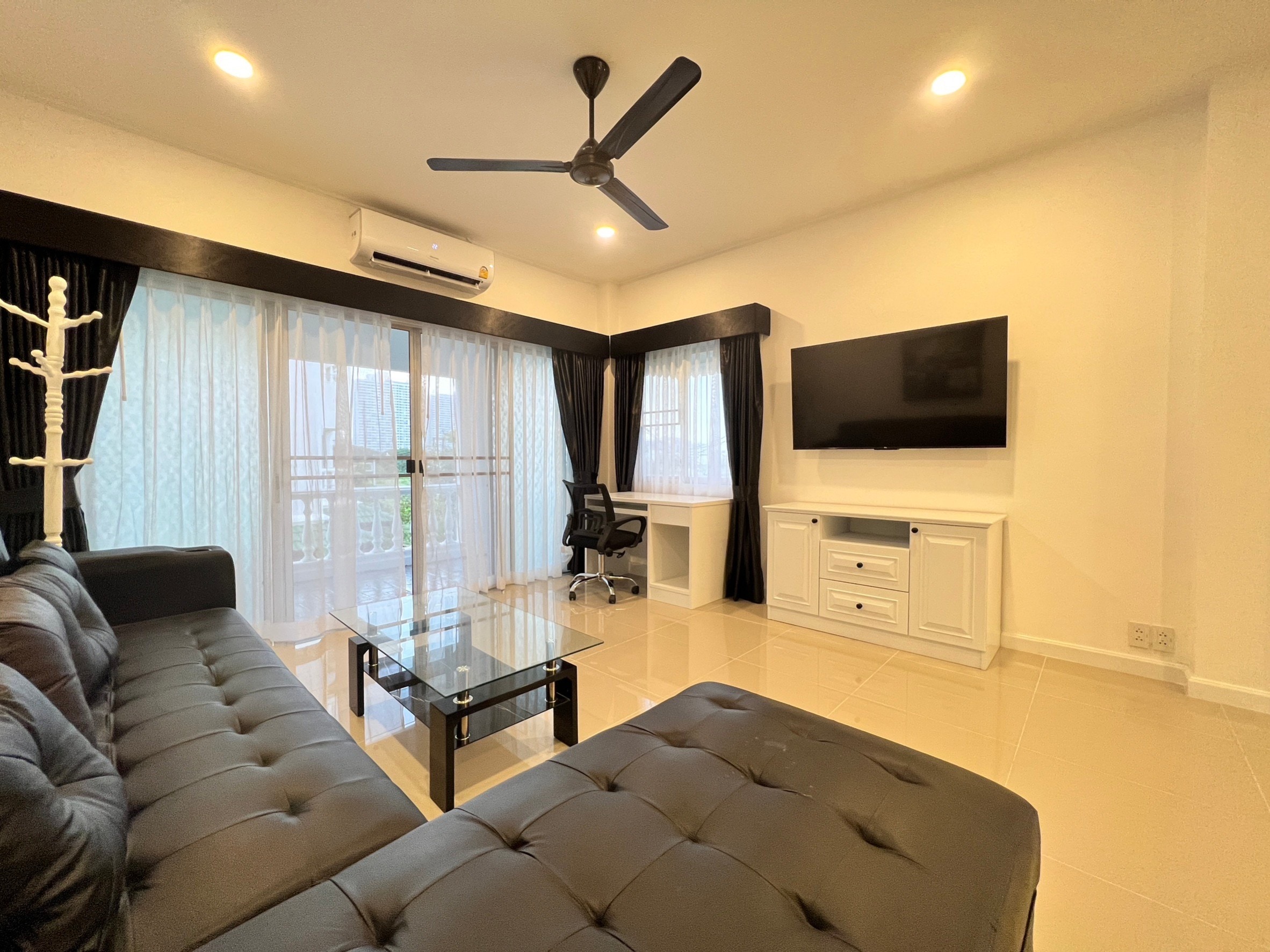 Studio 1 bathroom in Jomtien Beach Condo for SALE/RENT photo 85