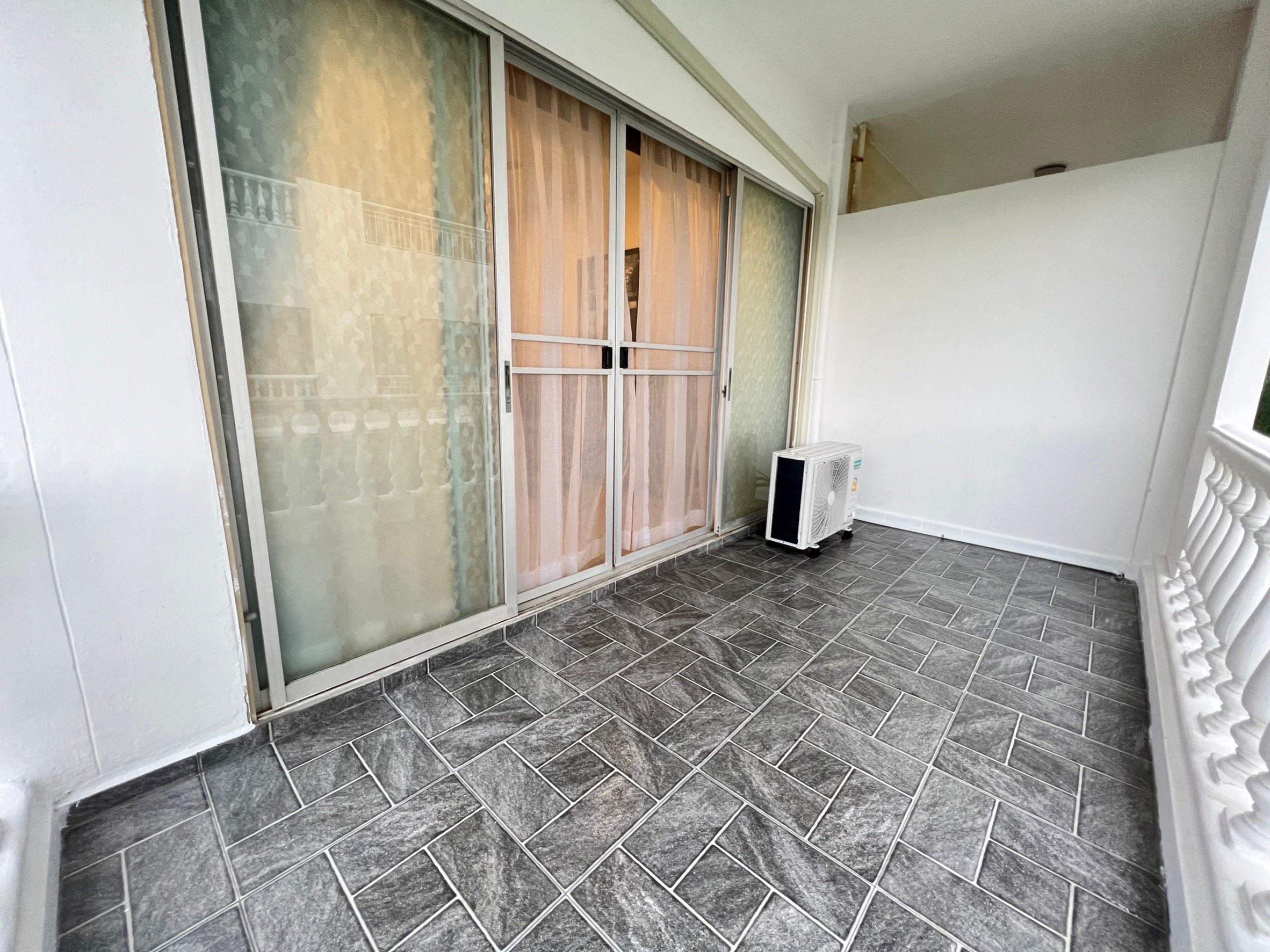 Studio 1 bathroom in Jomtien Beach Condo for SALE/RENT photo 99