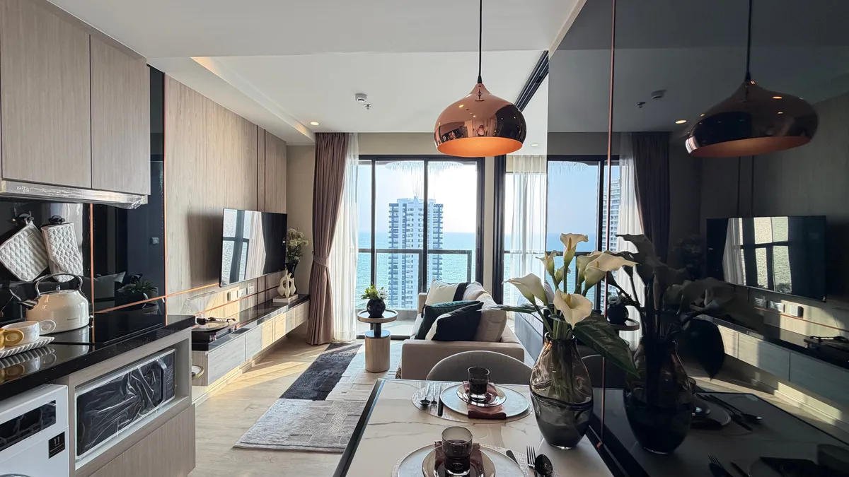 Stunning Sea view 1 bedroom condo for sale in Prahtamnak photo 19