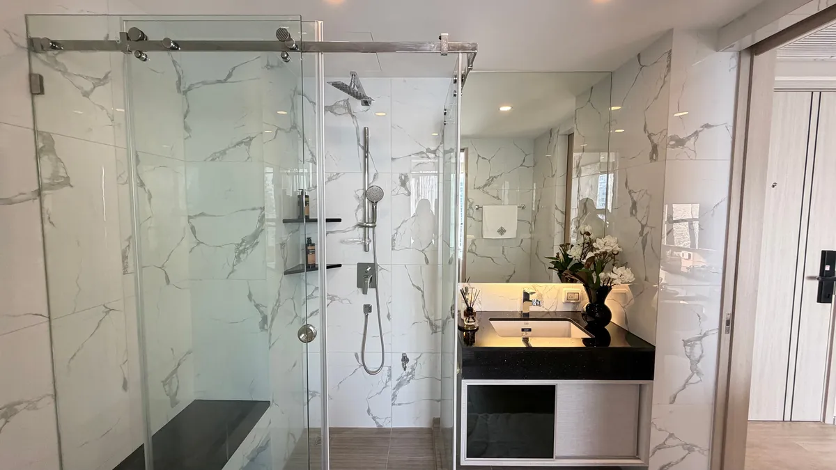 Stunning Sea view 1 bedroom condo for sale in Prahtamnak photo 21