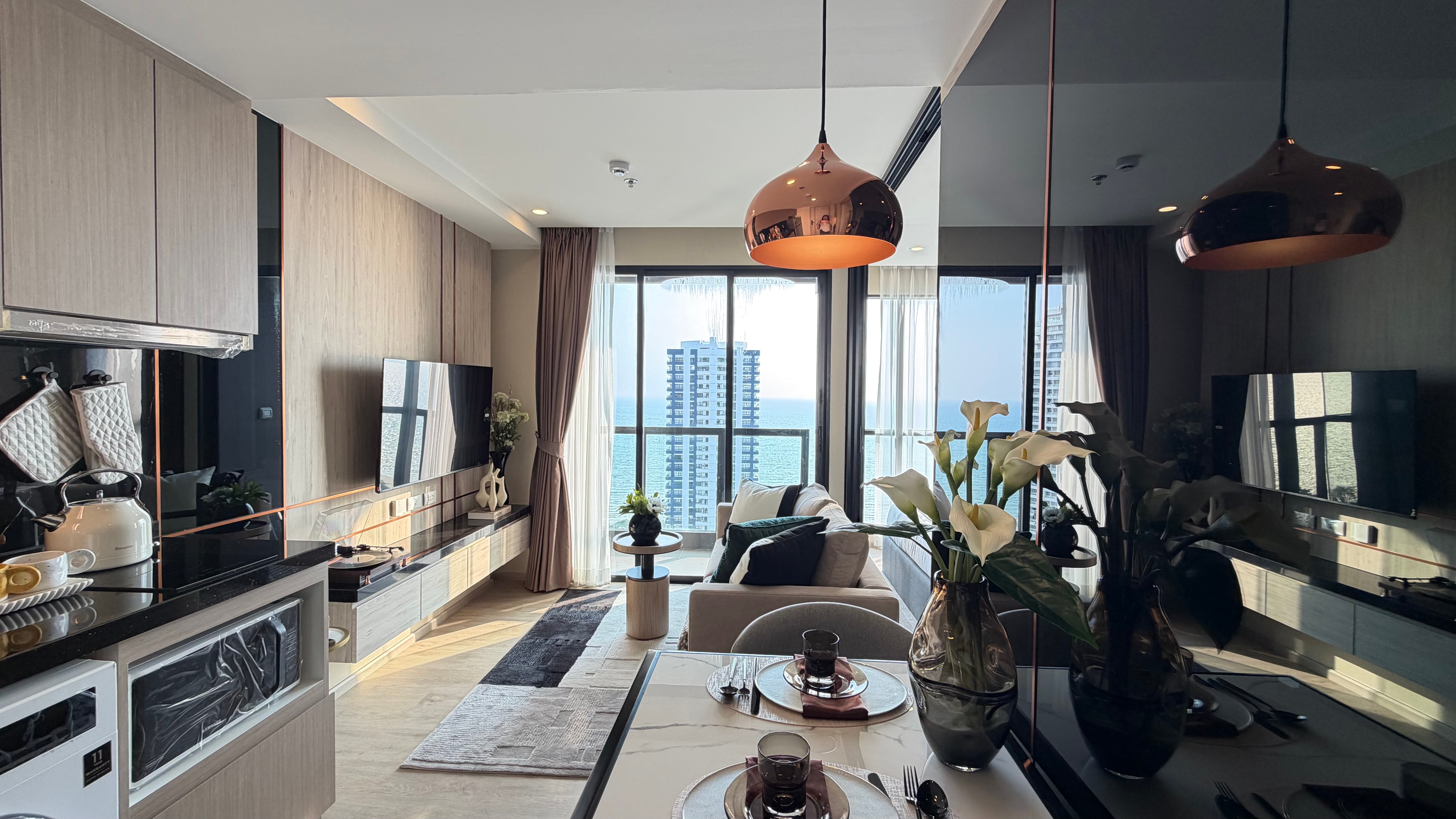 Stunning Sea view 1 bedroom condo for sale in Prahtamnak photo 24