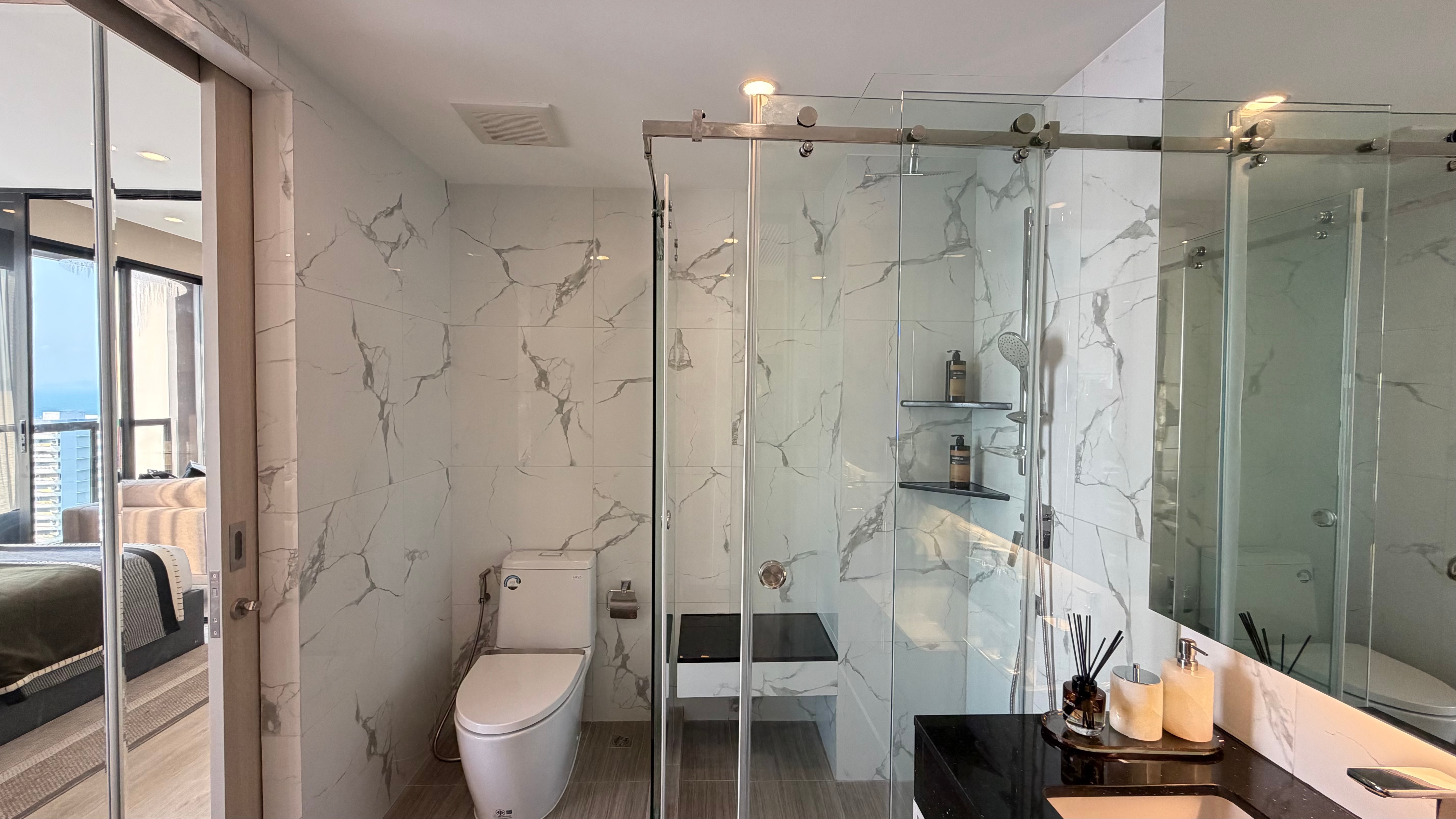 Stunning Sea view 1 bedroom condo for sale in Prahtamnak photo 25
