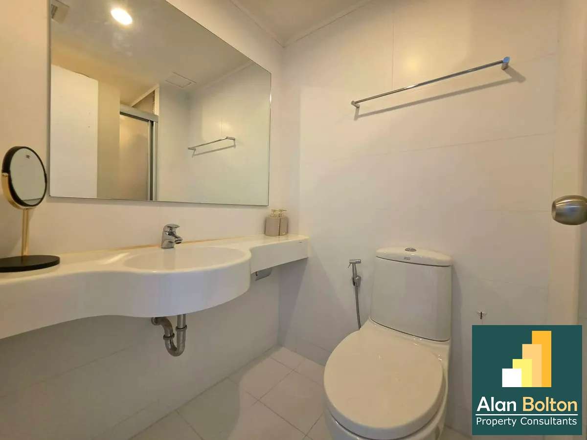 Sea View Condo For Sale In Jomtien photo 8