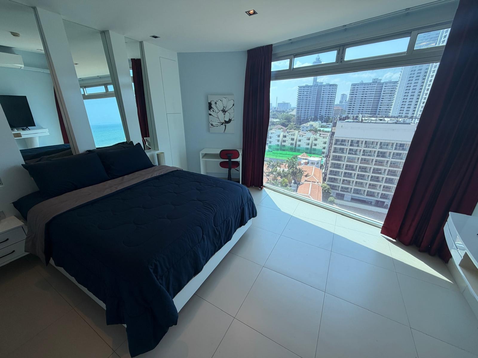 Spacious One Bedroom Unit in Popular Sands Condominium photo 14