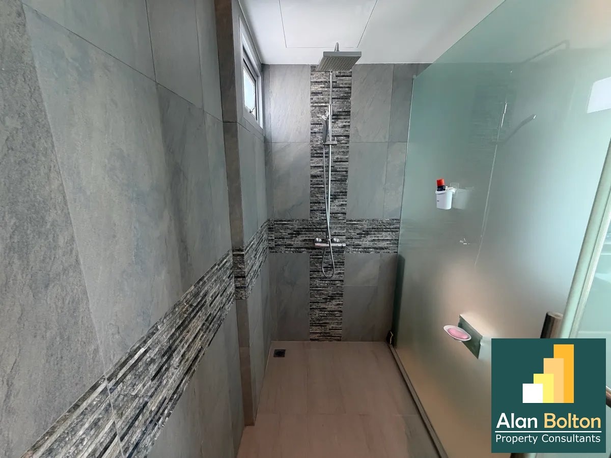 Spacious One Bedroom Unit in Popular Sands Condominium photo 8