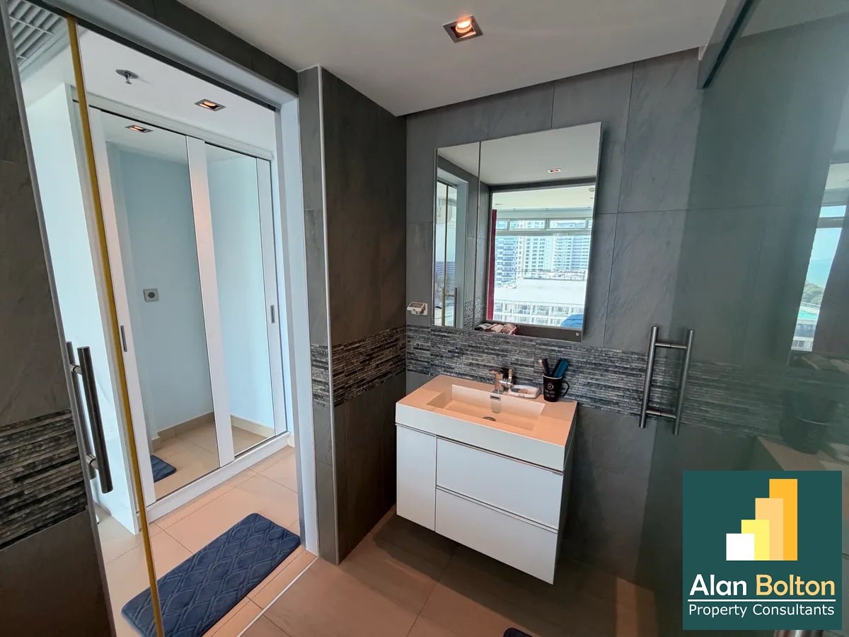 Spacious One Bedroom Unit in Popular Sands Condominium photo 6