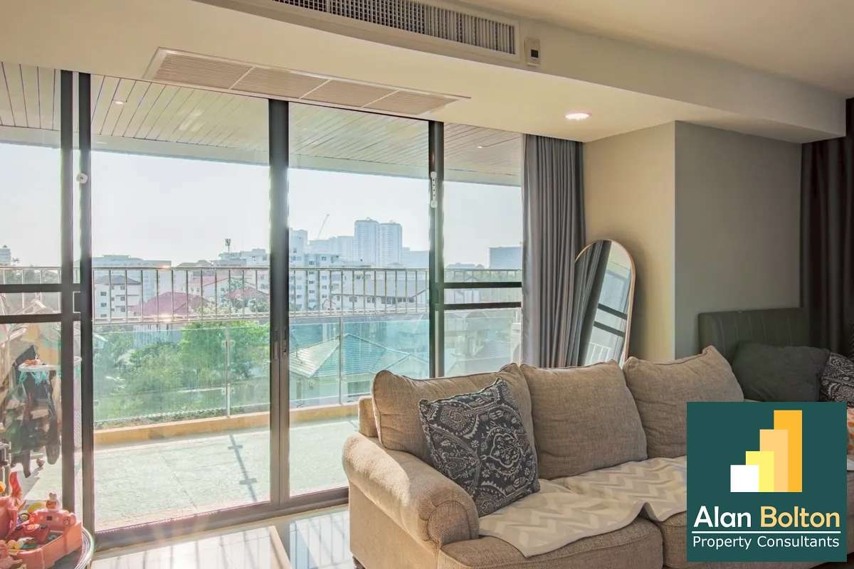 Specious Living area 2 beds 3 baths in Gardenia (FQ) for SALE photo 5