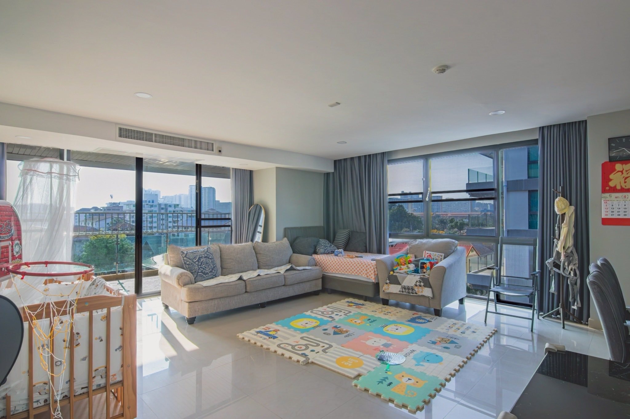 Specious Living area 2 beds 3 baths in Gardenia (FQ) for SALE photo 13