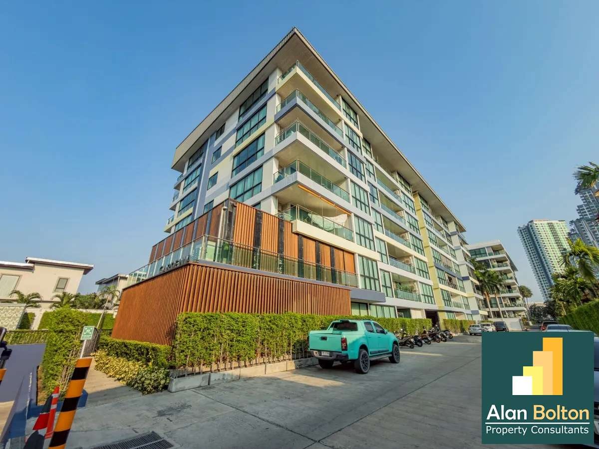 Specious Living area 2 beds 3 baths in Gardenia (FQ) for SALE