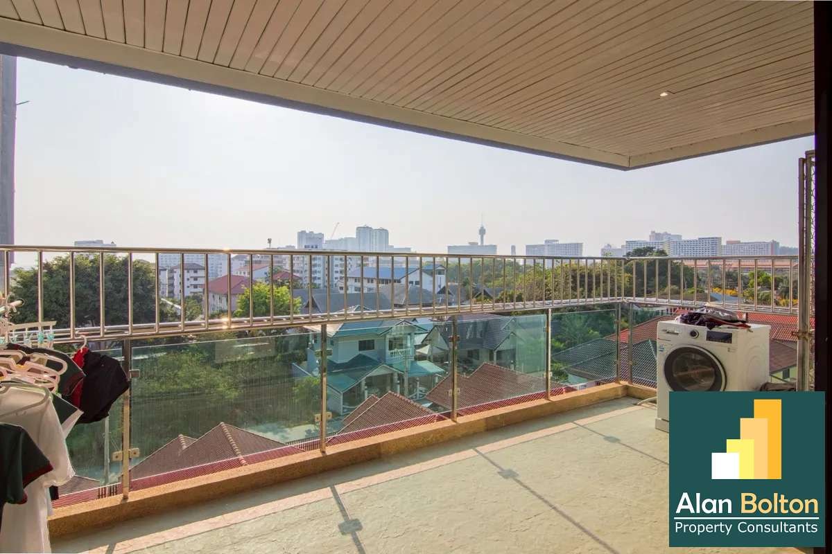 Specious Living area 2 beds 3 baths in Gardenia (FQ) for SALE photo 8