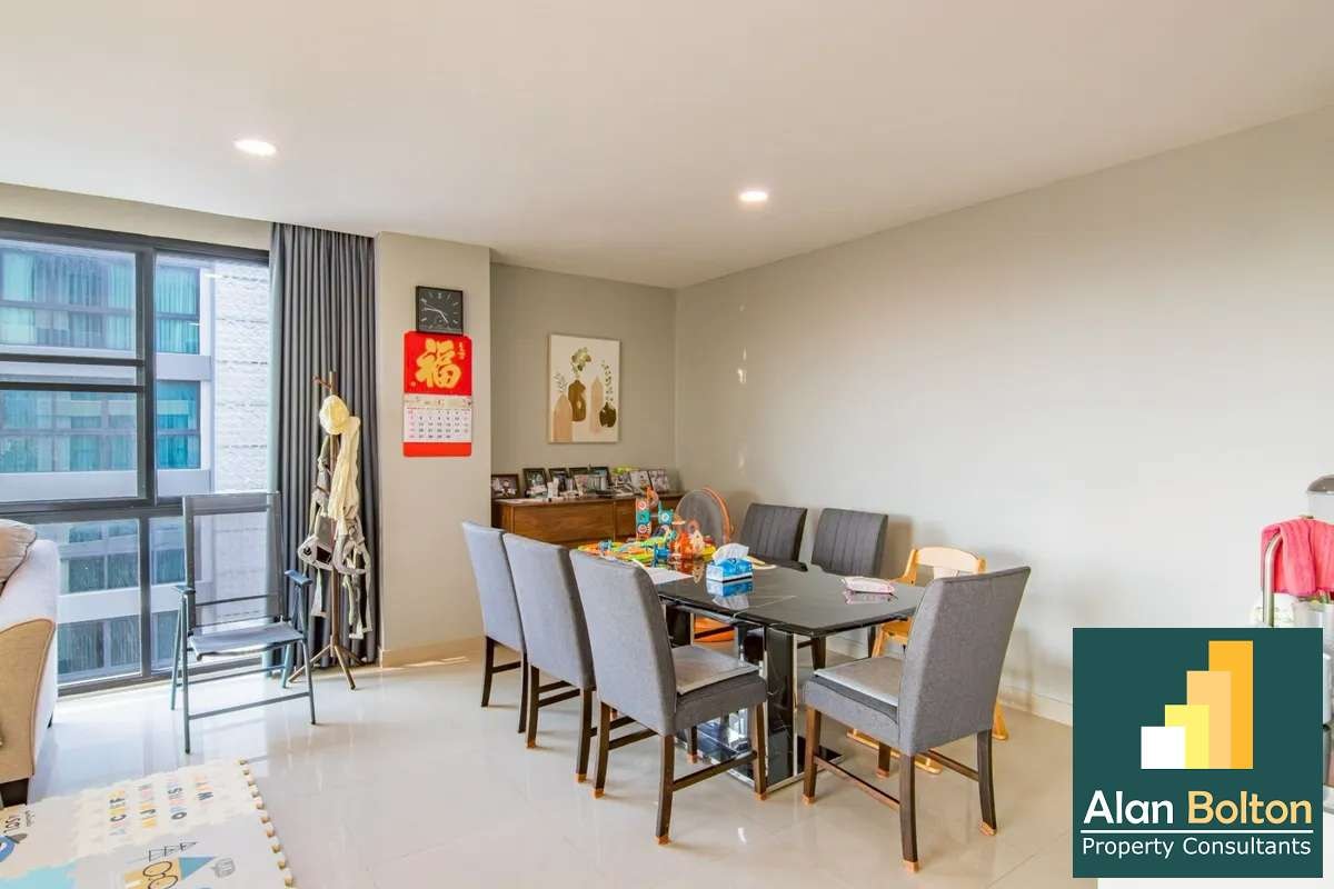 Specious Living area 2 beds 3 baths in Gardenia (FQ) for SALE photo 6