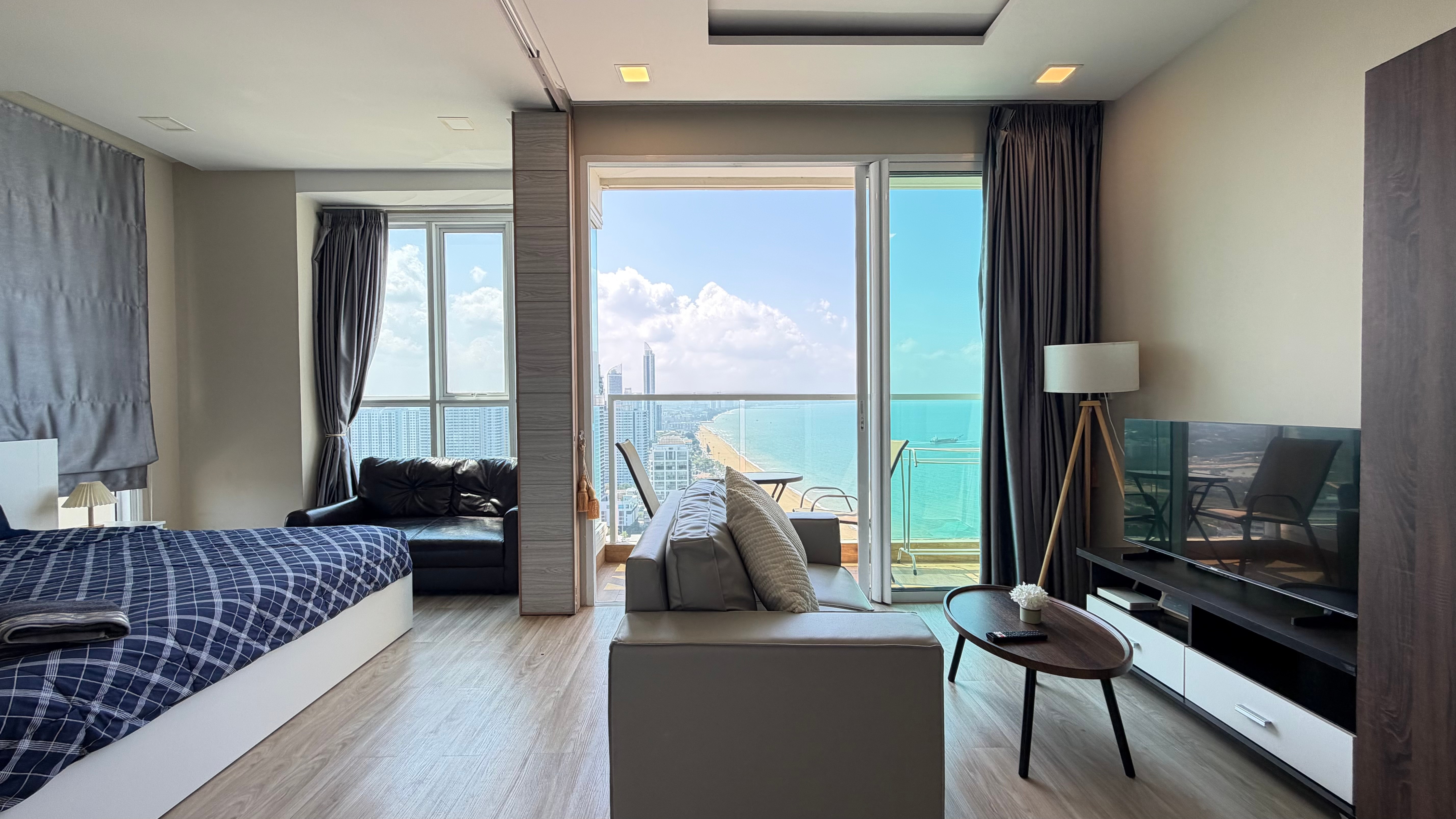 Ocean view Condo For rent In Jomtien photo 19