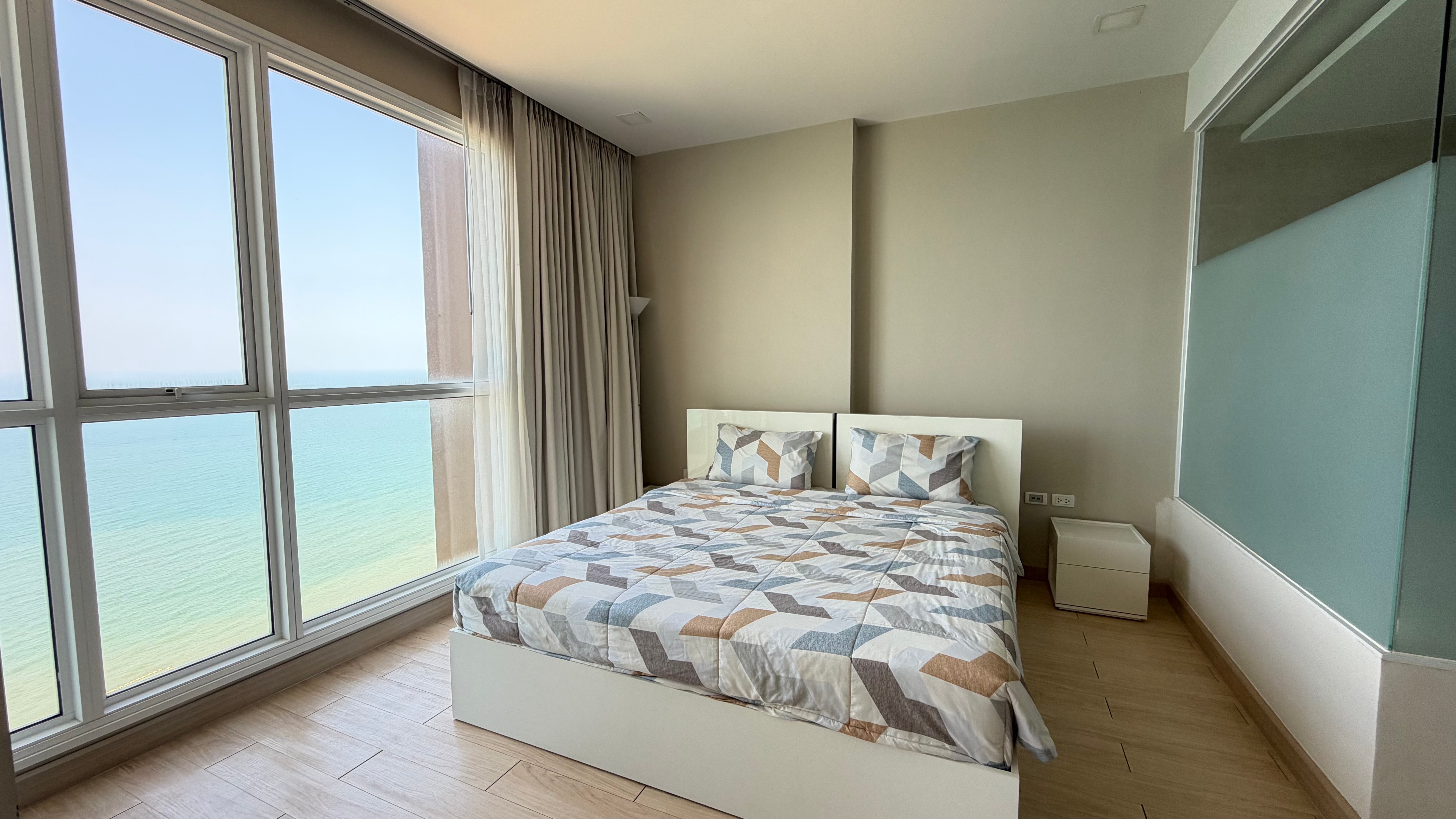 Sea View Condo for rent in Jomtien photo 18