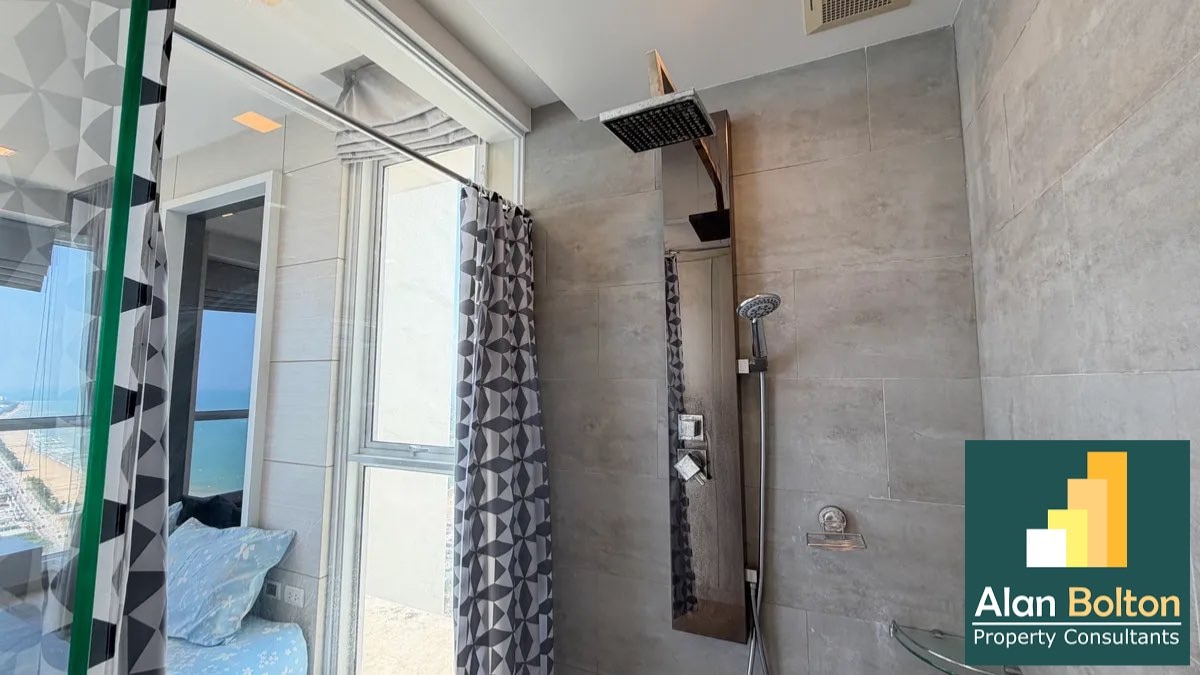 Sea view condo For Rent In Jomtien photo 5