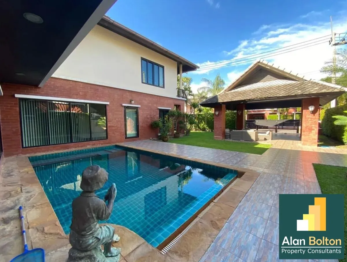 Bali Style 3 Bed 3 Bath Pool Villa In East Pattaya