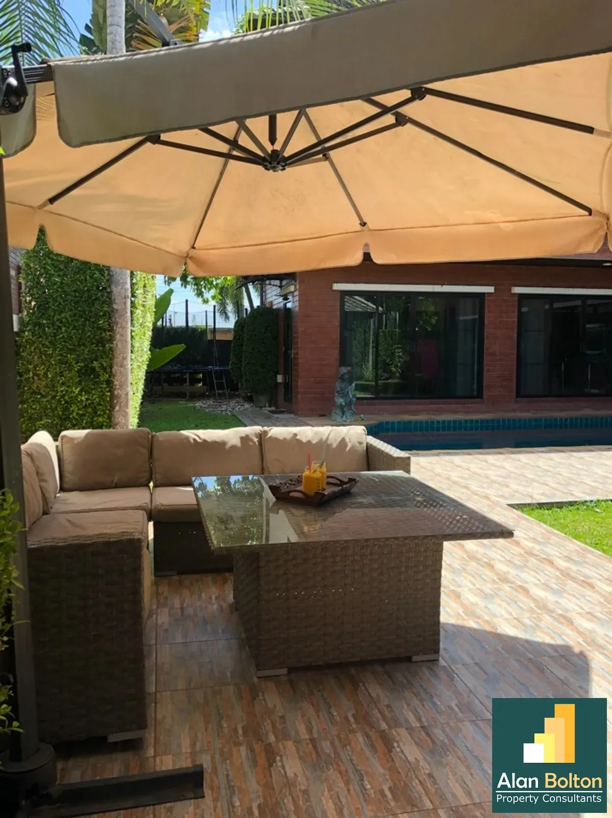 Bali Style 3 Bed 3 Bath Pool Villa In East Pattaya photo 6