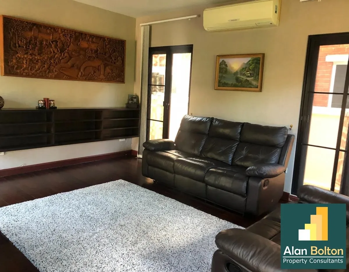 Bali Style 3 Bed 3 Bath Pool Villa In East Pattaya photo 8