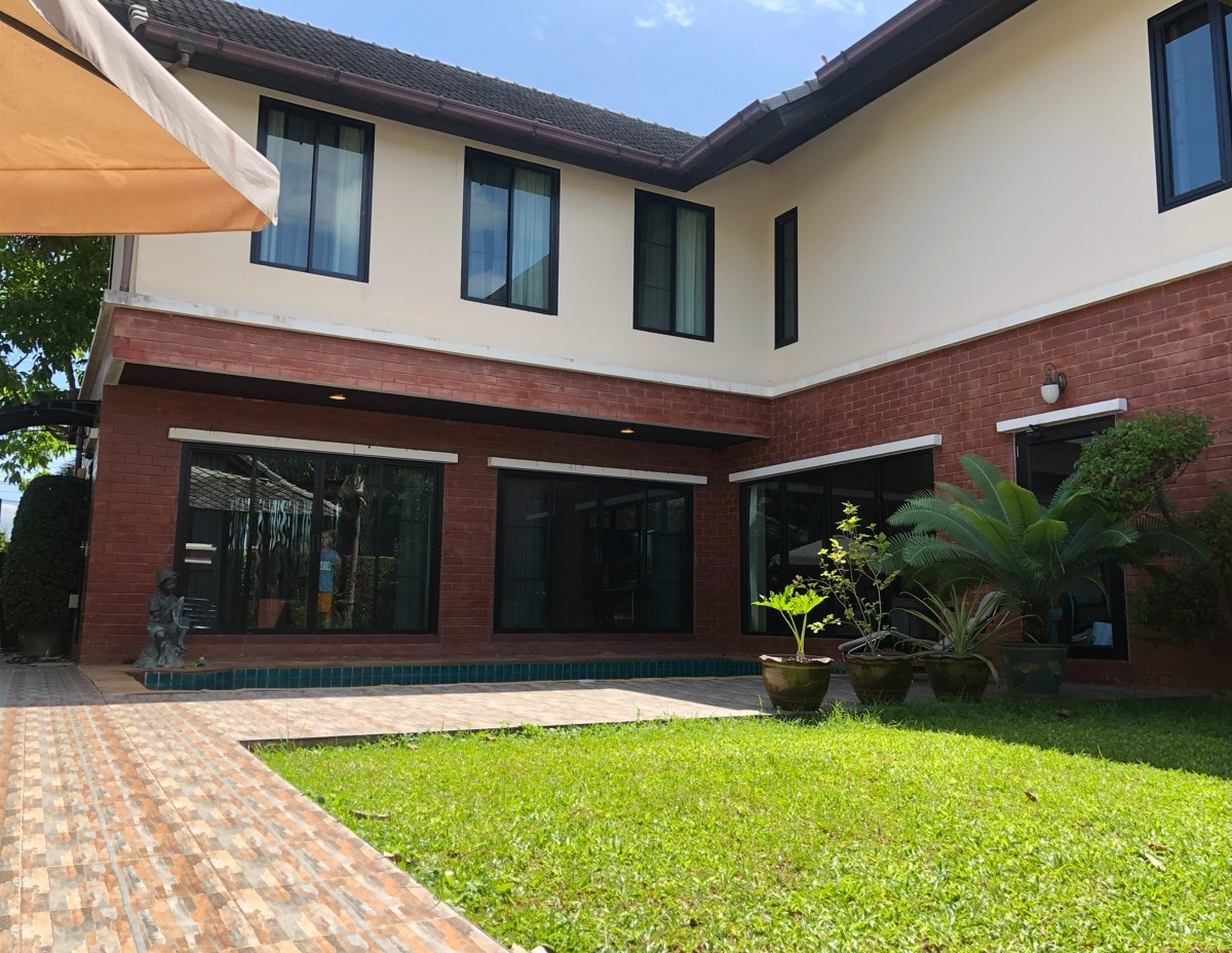 Bali Style 3 Bed 3 Bath Pool Villa In East Pattaya photo 48