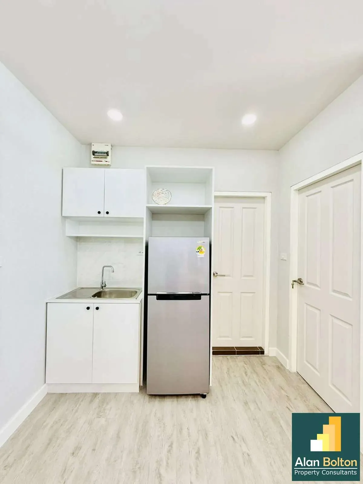 Newly Renovated Condo For Sale In Central Pattaya photo 12