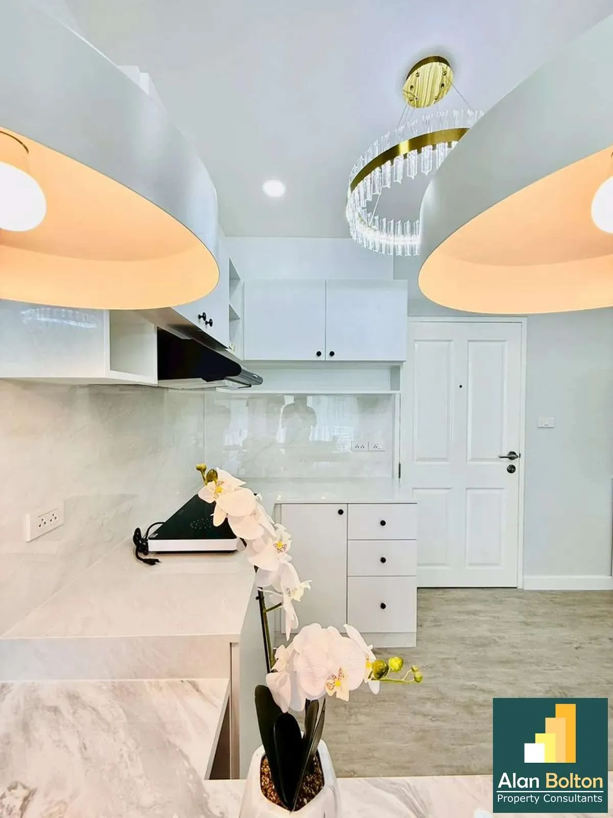 Newly Renovated Condo For Sale In Central Pattaya photo 7
