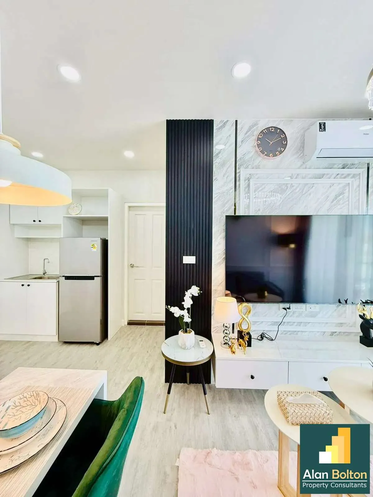 Newly Renovated Condo For Sale In Central Pattaya photo 8