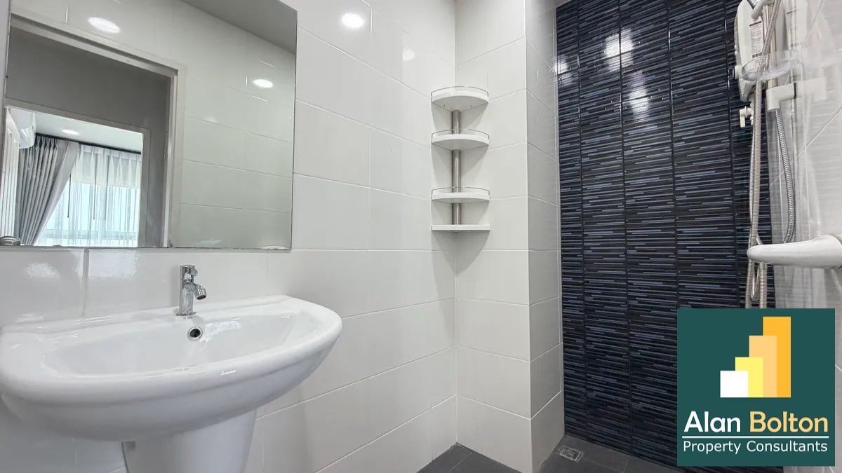 Newly Renovated 2 Bed Condo For Sale In South Pattaya photo 13