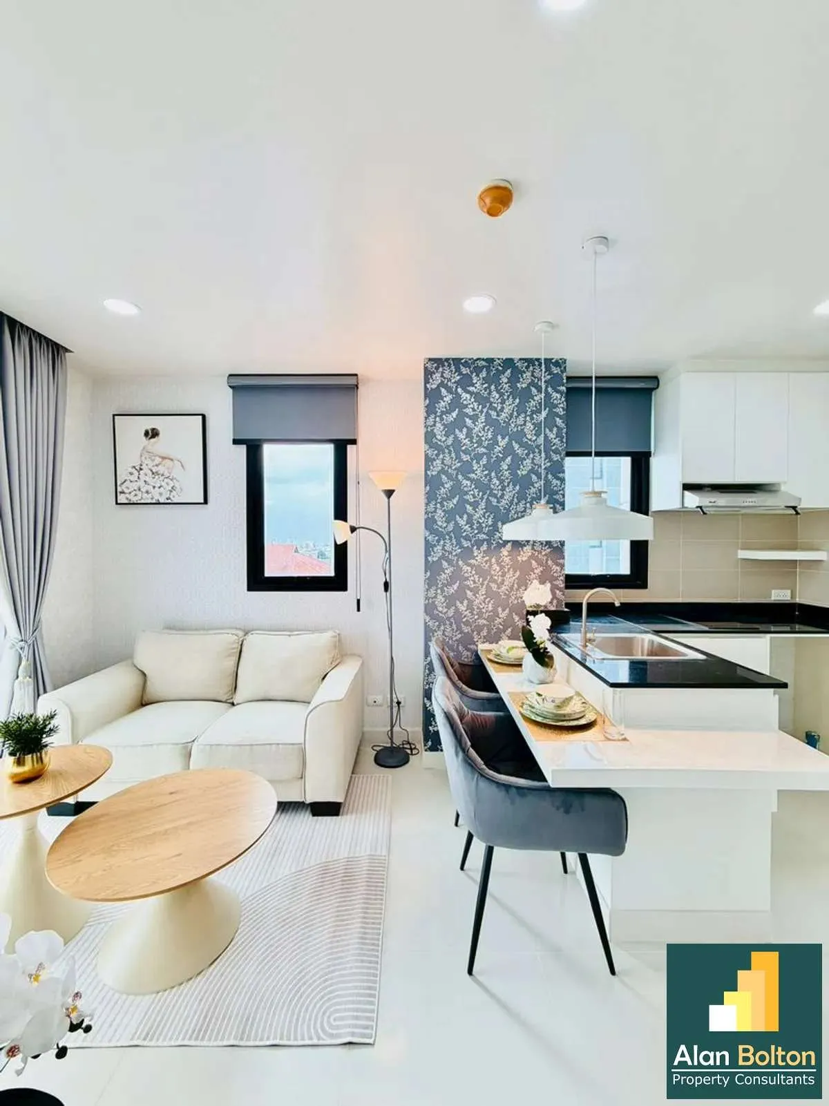 Newly Renovated Corner unit Condominium For Sale In East Pattaya