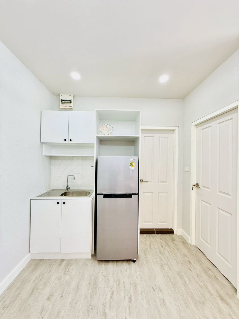 Newly Renovated Corner unit Condominium For Sale In East Pattaya photo 44