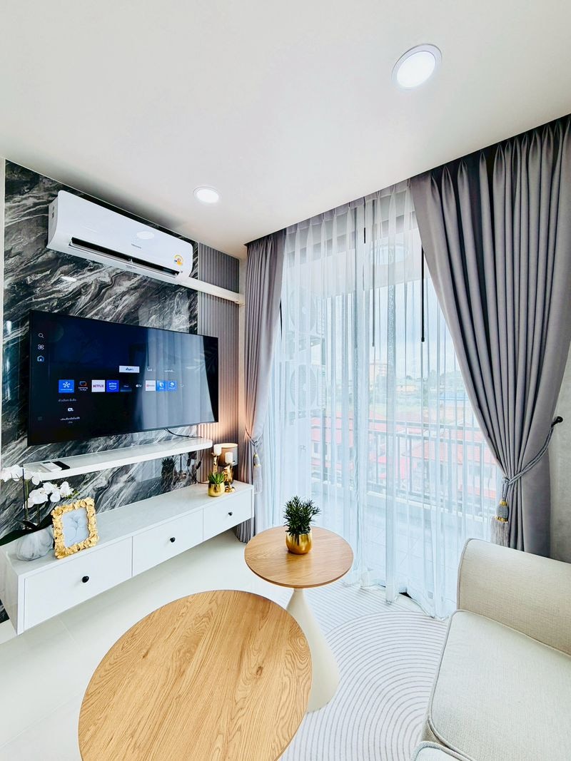 Newly Renovated Corner unit Condominium For Sale In East Pattaya photo 74