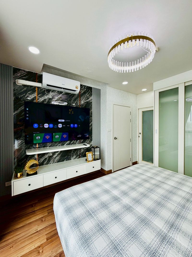 Newly Renovated Corner unit Condominium For Sale In East Pattaya photo 65