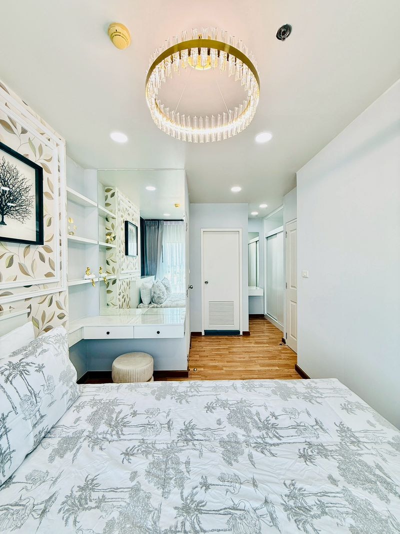 Newly Renovated Corner unit Condominium For Sale In East Pattaya photo 59