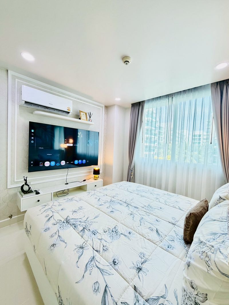 Newly Renovated Corner unit Condominium For Sale In East Pattaya photo 33
