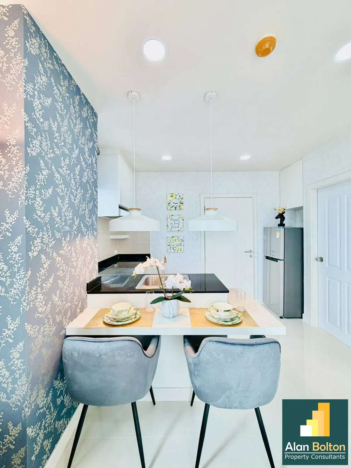 Newly Renovated Corner unit Condominium For Sale In East Pattaya photo 6
