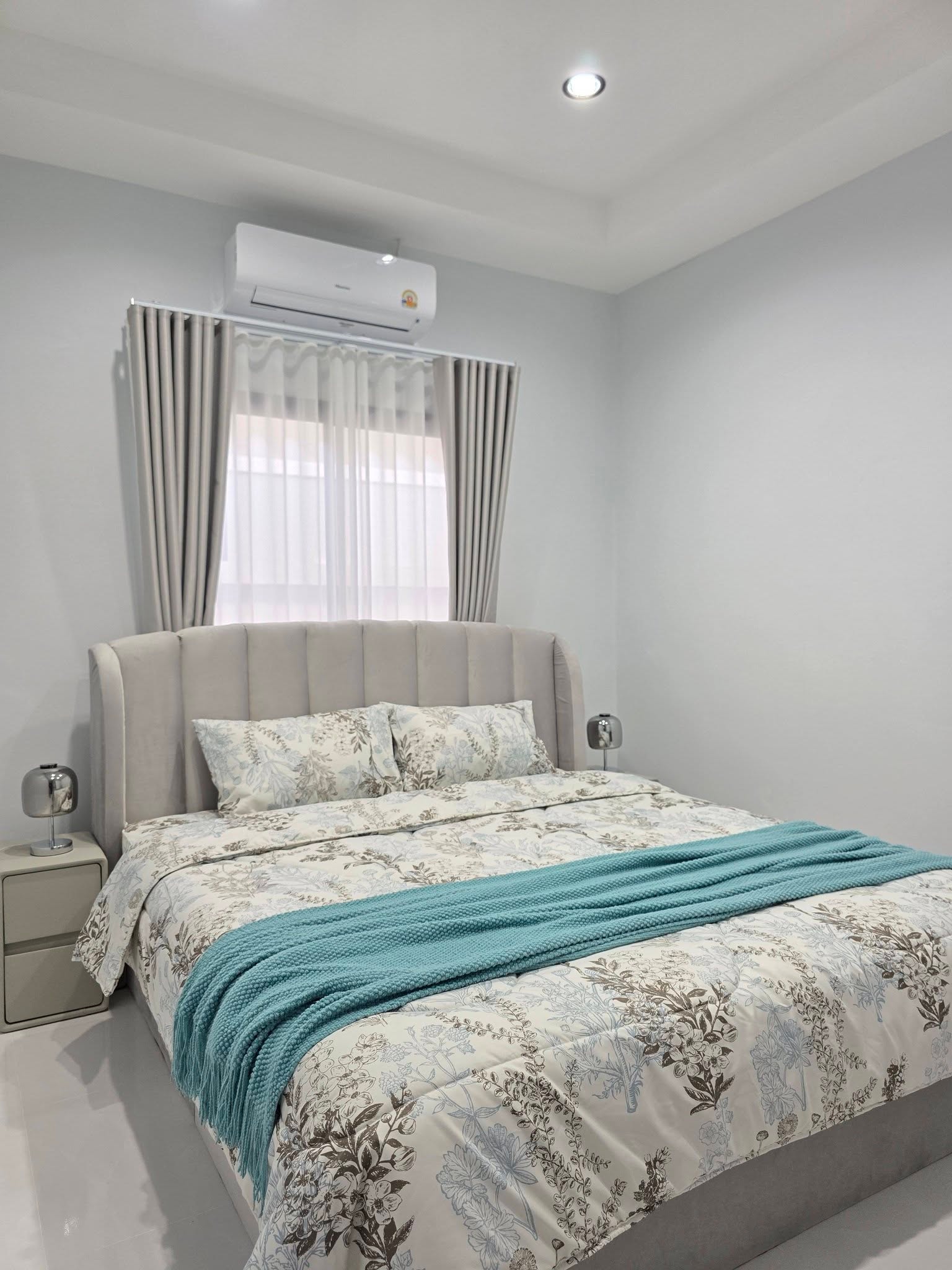 Newly Renovated Corner unit Condominium For Sale In East Pattaya photo 18