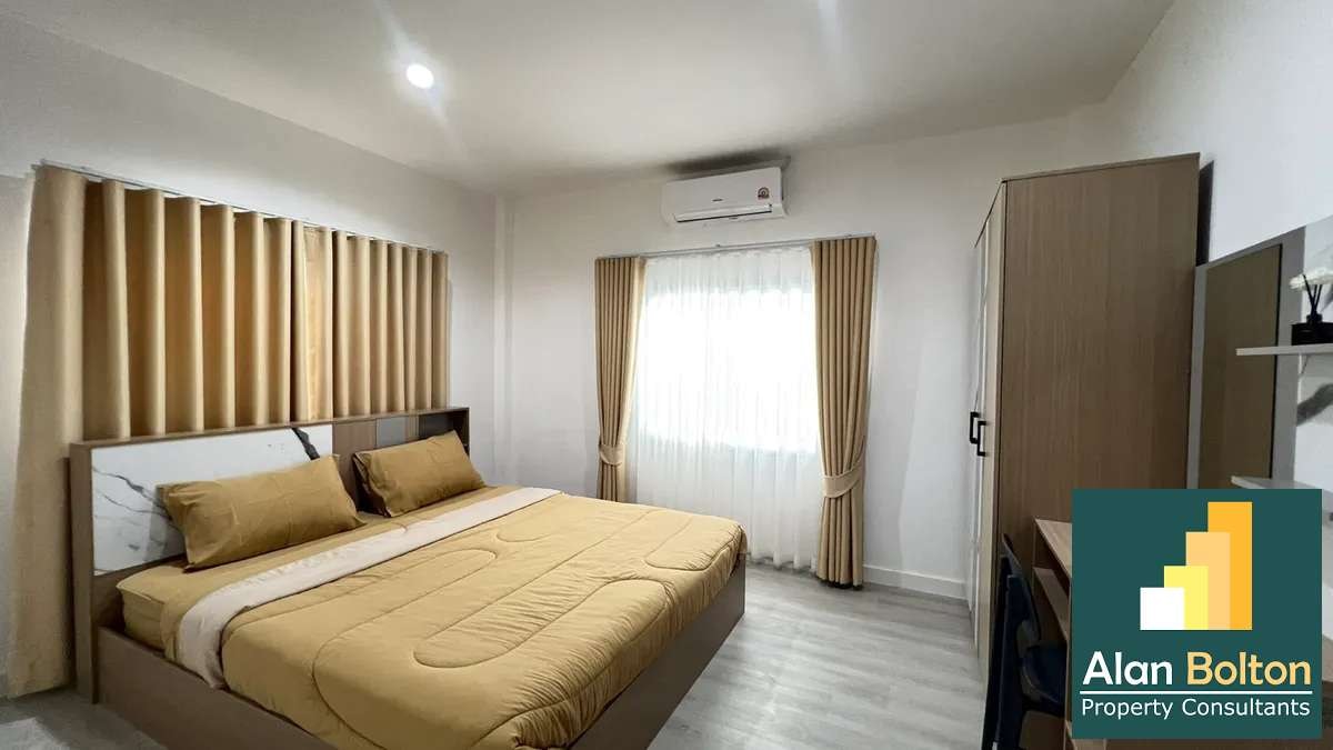 2 Bedroom 1 Bathroom un East Pattaya photo 6