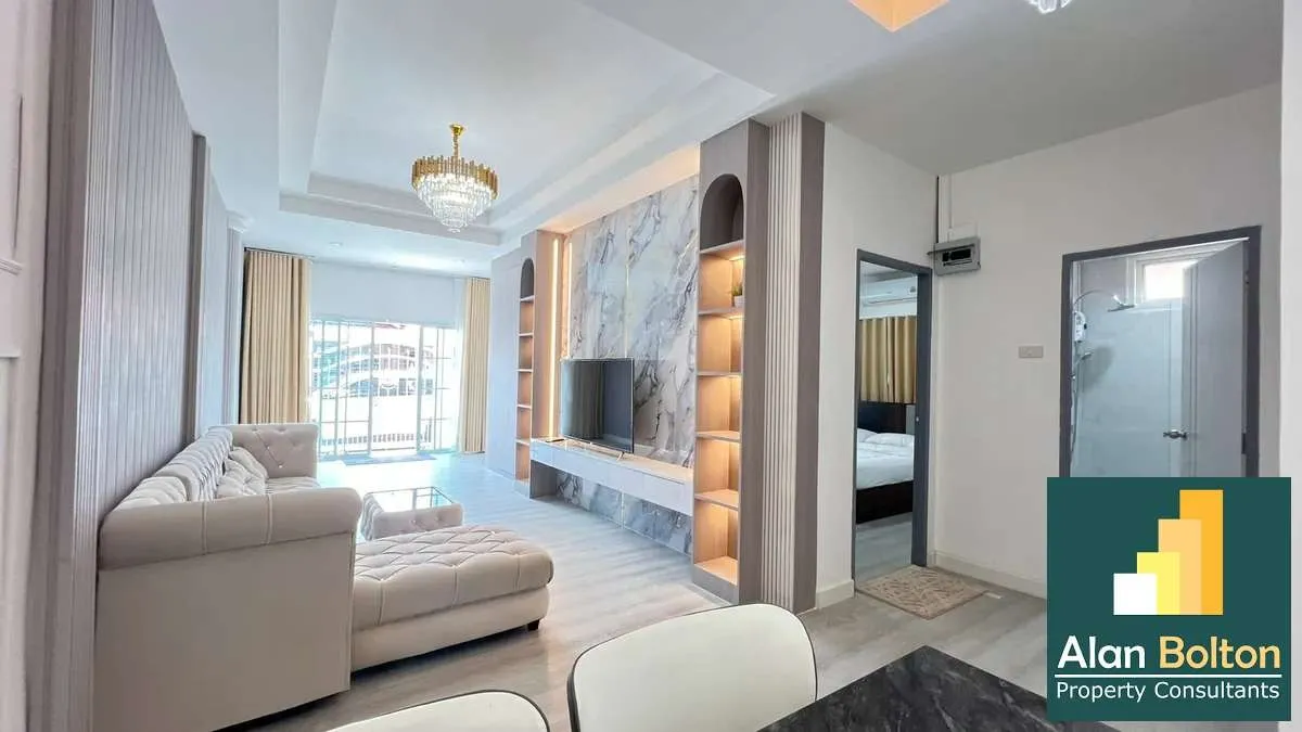 2 Bedroom 1 Bathroom un East Pattaya photo 6