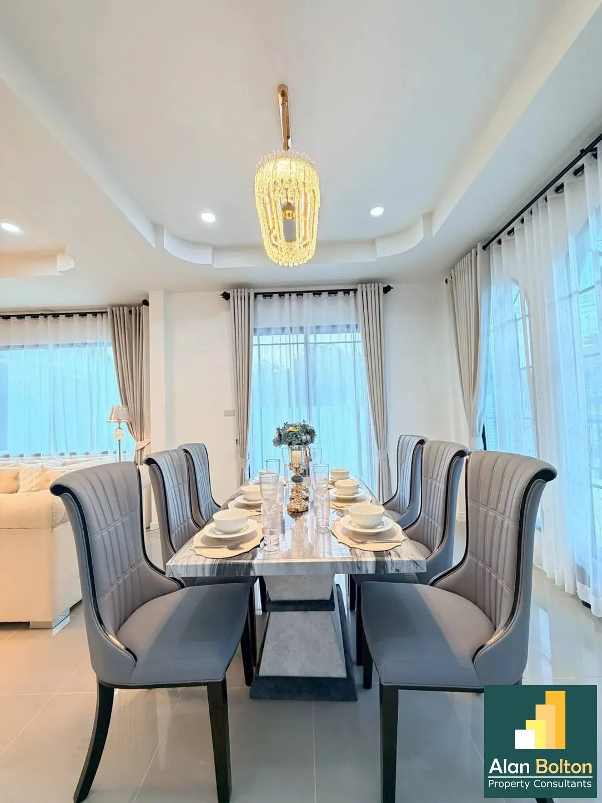 Newly Renovated Pool villa For Sale In Nongprue photo 11