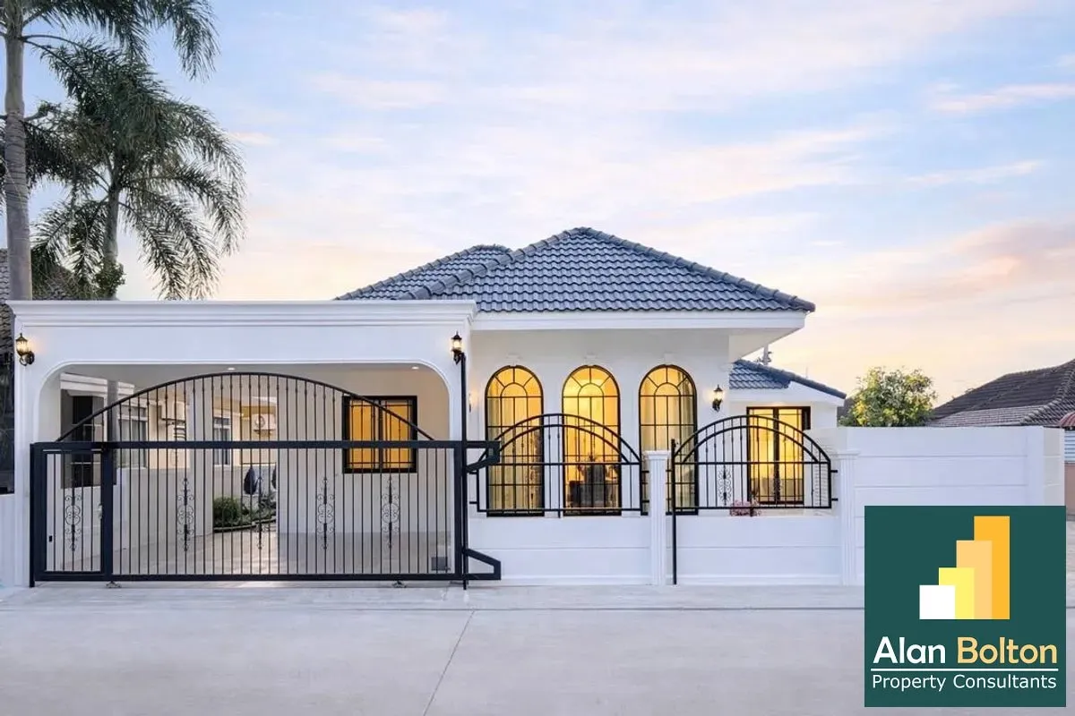 Newly Renovated Pool villa For Sale In Nongprue photo 15