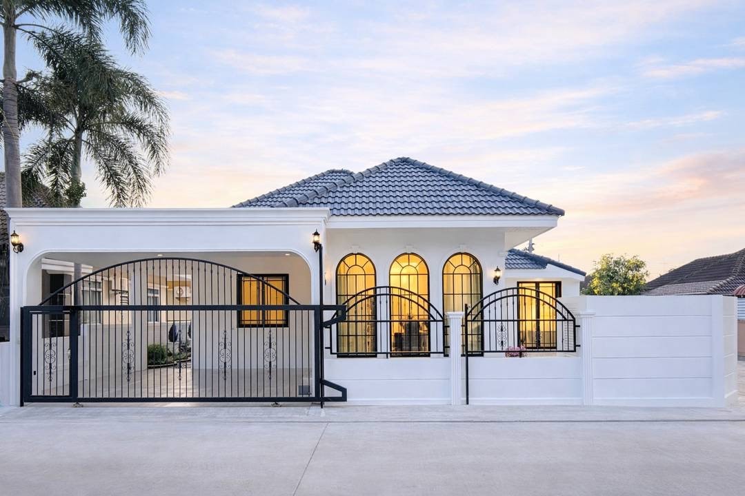 Newly Renovated Pool villa For Sale In Nongprue photo 17
