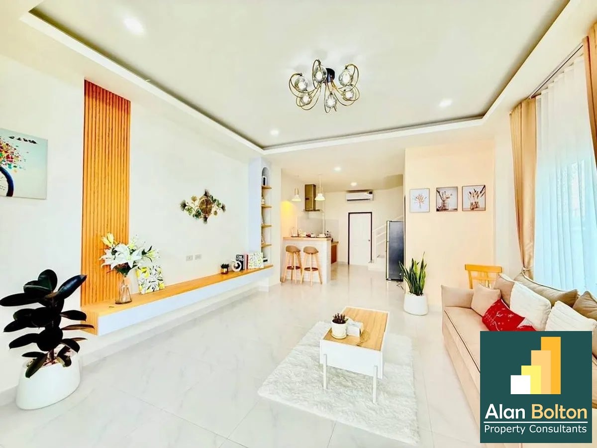 New Town Home For Sale Near Mabprachan Lake photo 12