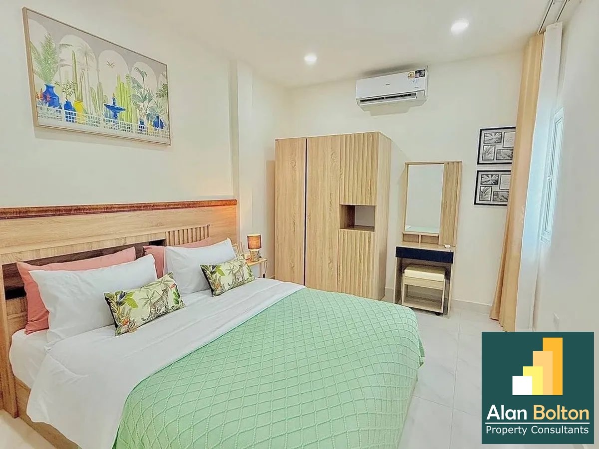 New Town Home For Sale Near Mabprachan Lake photo 6