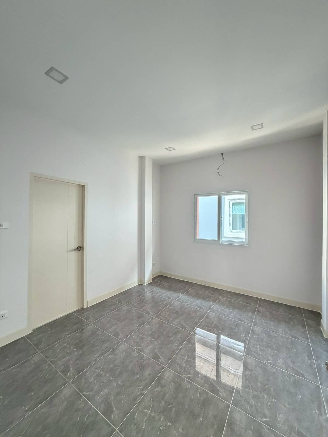 Single House For Sale (Unfurnished) In East Pattaya photo 28