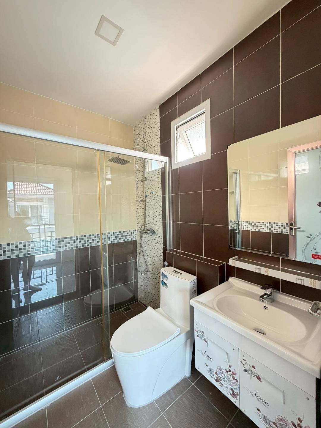Single House For Sale (Unfurnished) In East Pattaya photo 25