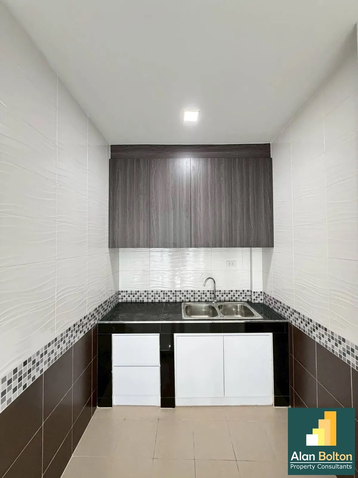 Single House For Sale (Unfurnished) In East Pattaya photo 2
