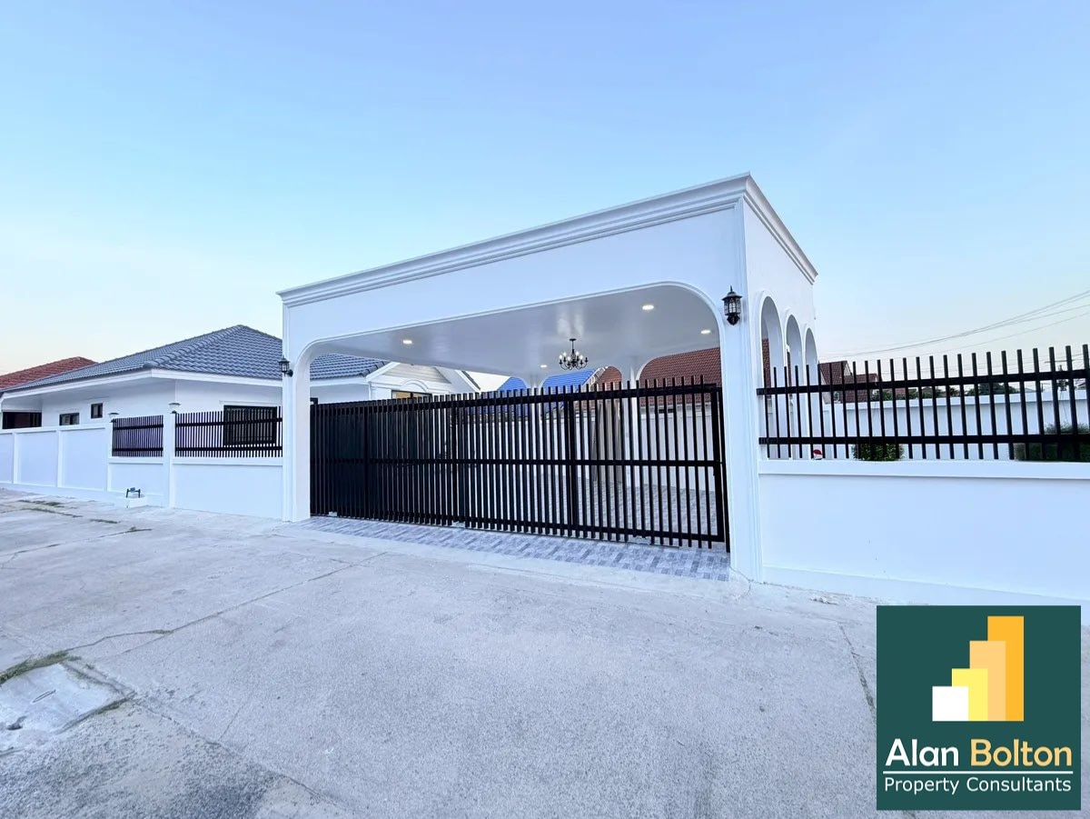 3 Bedroom House For Sale In East Pattaya